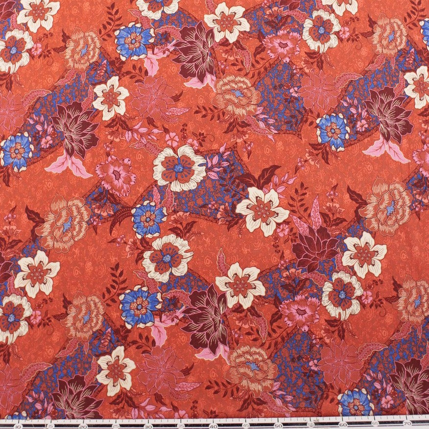 FIBRANA CREPE ESTAMPADA MARRON BOSSA NOVA FLORAL VIBRANTE